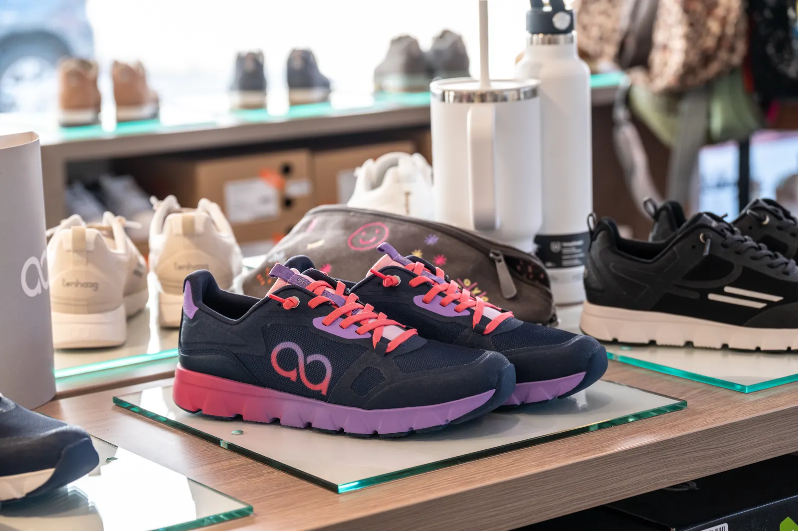 Tamsweg – Sneaker auf dem Präsentiertisch